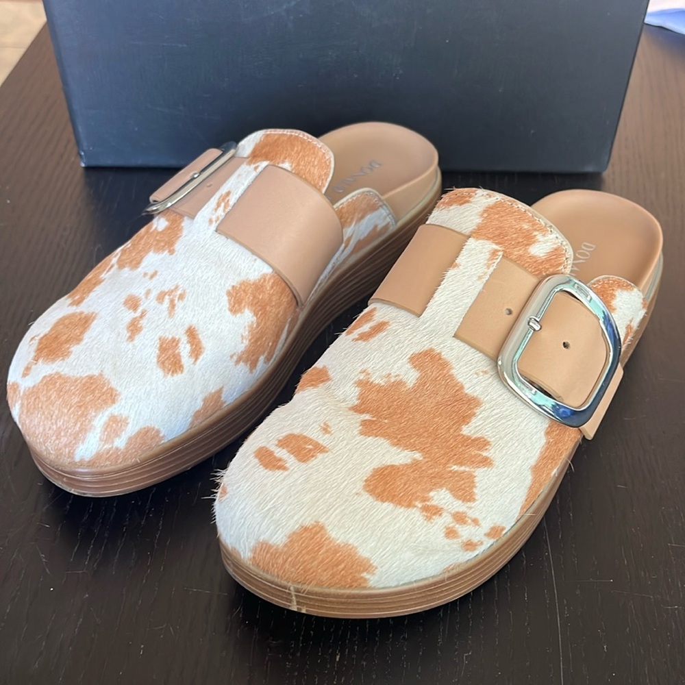 Donald J. Pliner Fiona Bone/Natural Clogs